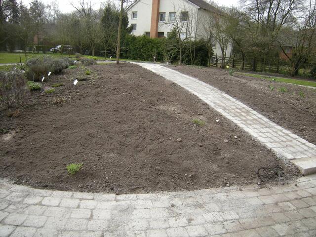 Einst Prachtblumenbeet, Heute eine Baustelle.