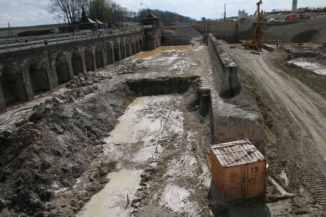 Hier entsteht das neue Schleusenbecken.