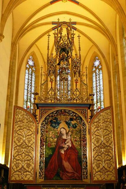 in der Dominikanerkirche: das Gemälde der „Madonna im Rosenhag“ von Martin Schongauer. | Foto: http://commons.wikimedia.org/wiki/File:Vierge_au_Buisson_colmar.jpg?uselang=de