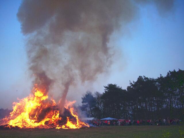 Osterfeuer Suttorf 2009