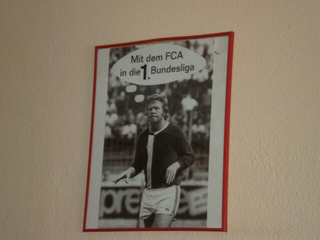 Ein Bild in der FCA-Geschäftsstelle: Reines Wunschdenken in der momentanen sportlichen Lage