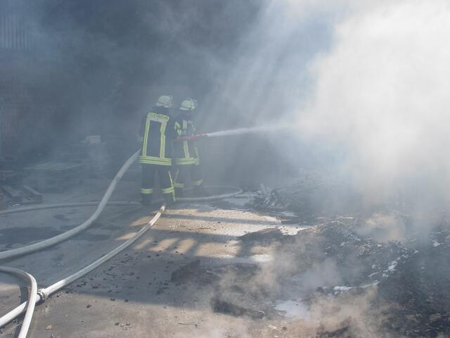 Feuer Palettenlager