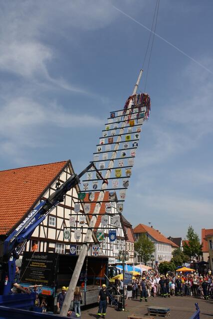 höher