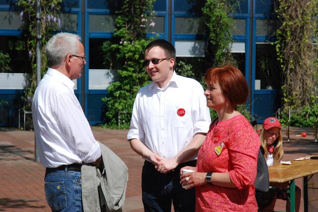 Marco Brunotte ( mitte ), Caren Marks im gespräch