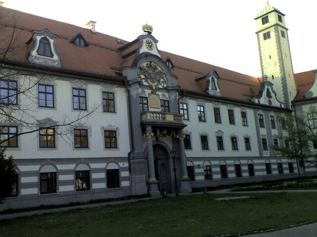 Regierung von Schwaben, Augsburg