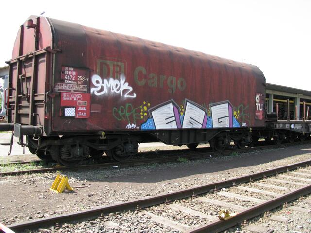 Für die Graffitibeseitigung bereitgestellt