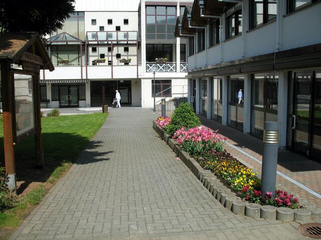 Weg zum Kurhaus und Kurgarten