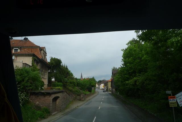 Blick aus dem Bus in einer der durchfahrenden Städte