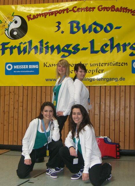 Ein paar Tänzerinnen der Showtanz-Gruppe "Tanz-Sucht"