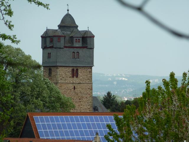 Blick ins Lahntal und auf die Marburger Lahnberge
