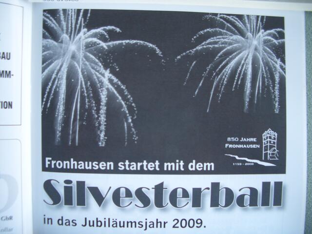 Fronhausen startete mit einem SILVESTERBALL: Original-Feuerwerk zu Silvester 2009 ist in der DVD zum Jubiläumsjahr von W.H. zu sehen.