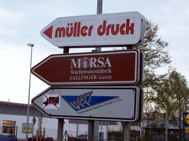 Werden solche Schilder immer weniger???