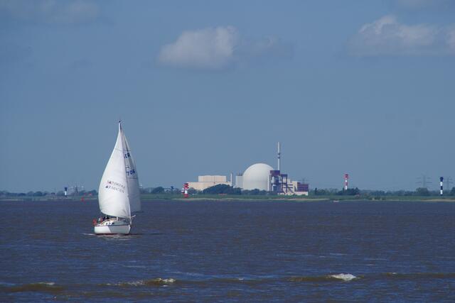Atomkraftwerk an der Elbe
