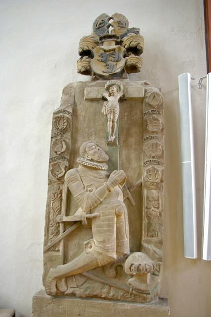 Graf von Waldeck, Grabplatte