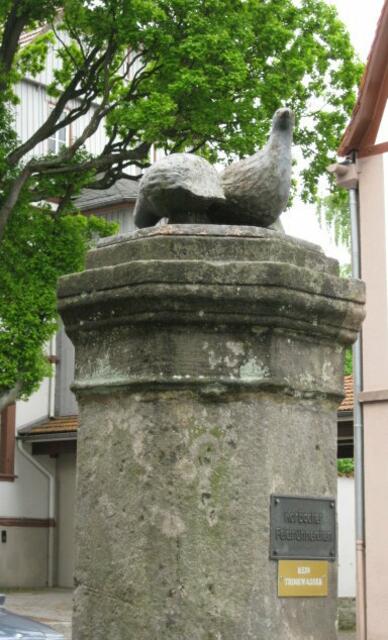 Feldhühnerchenbrunnen