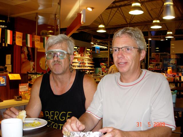 Uwe (ganz cool) mit Rainer! | Foto: Richard