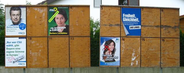28. Mai 2009: Wer hat das ÖDP-Plakat entfernt (Platz Nr. 12)? Hinzugekommen ist die JU, die mit einem Girlie wirbt. Damit hängen von der ehemaligen bairischen Monopolpartei gleich 3 Plakate.