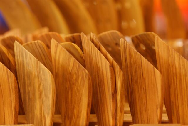 Porzellan aus Holz