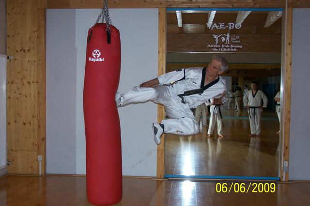 Sprungseitkick (Yop-Chagi)