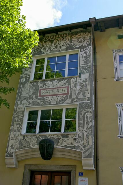 auch das Rathaus präsentiert sich