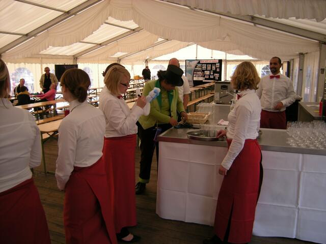 Bürgerreporter, sieht, hört und weiß alles.