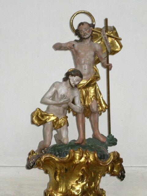 Taufbeckenfigur