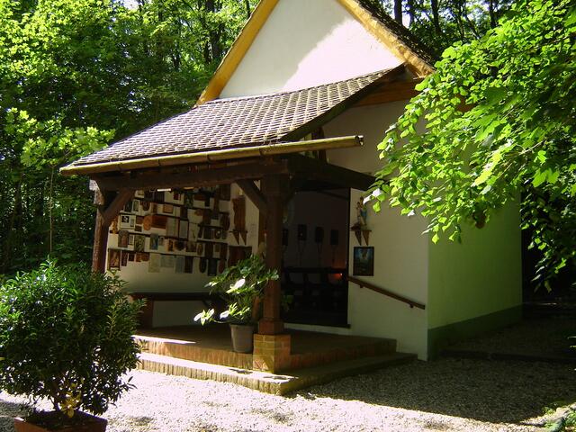 .. mit zahlreichen Votivtafeln