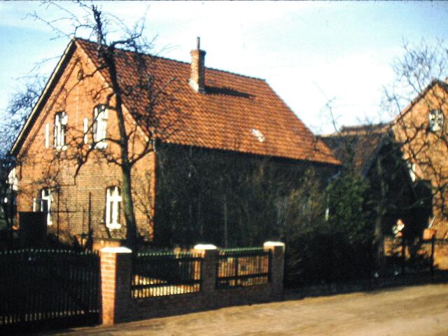 Elternhaus, Triftstraße 147