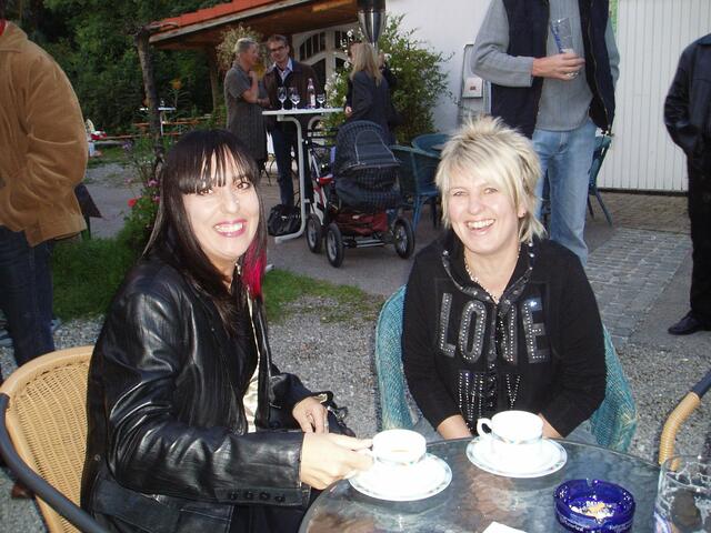Iris Trevisan und Ulrike Häußler immer fröhlich!!!