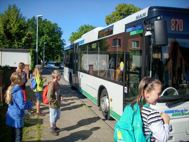 Mit dem 870 aus Suttorf nach Helstorf