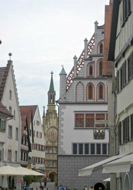 Blick zum Rathaus, dahinter das Spital (Bericht folgt seperat)