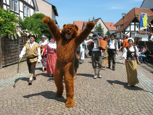 Nicht nur in Stadtallendorf gibt es Bären