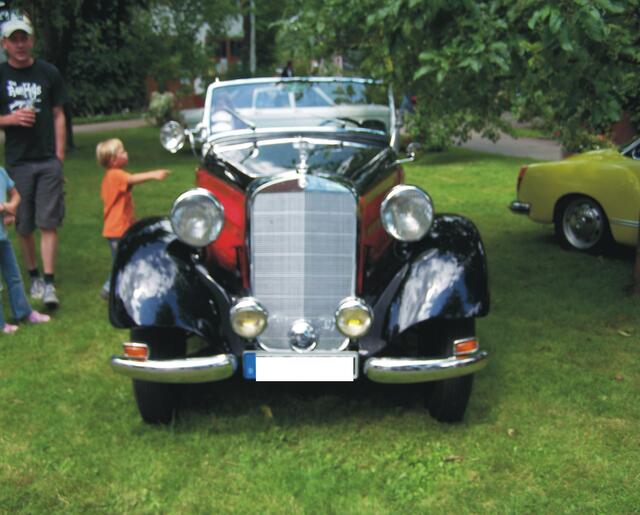 Mercedes - was sonst?
