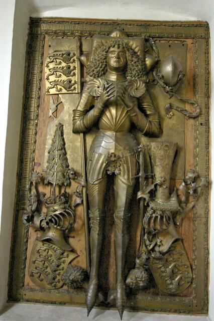 Grabmal Georg I., Truchsess von Waldburg (  10.3.1467); genannt: "Der Ritter mit dem schönen Haar" oder "Der Eiserne Mann"