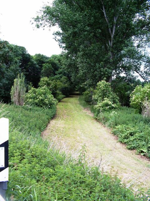 Die alte Strasse ist noch da, mit original Pflasterung