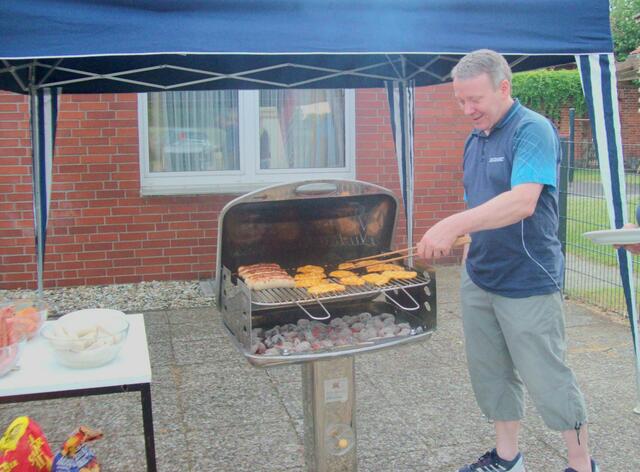 Als "Grillmeister beim Saisonabschluss 2008"