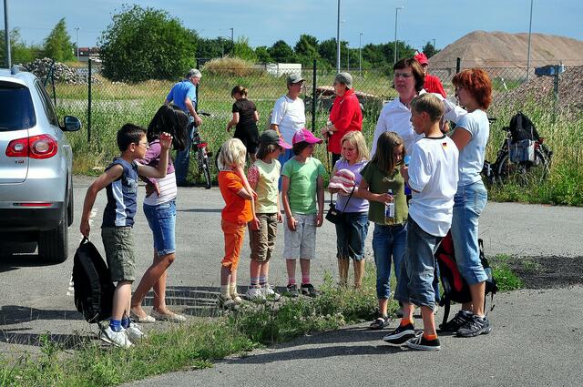 Langsam trudeln die Familien ein