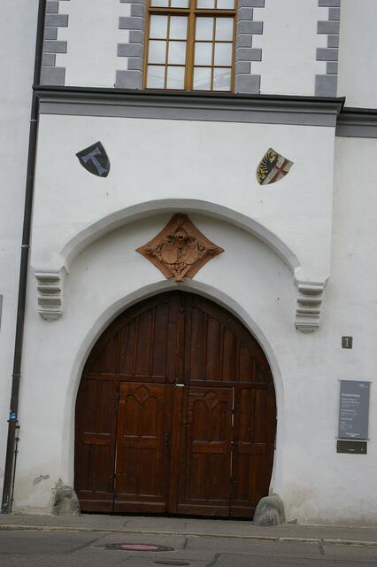 Eingang zum Antonierhaus
