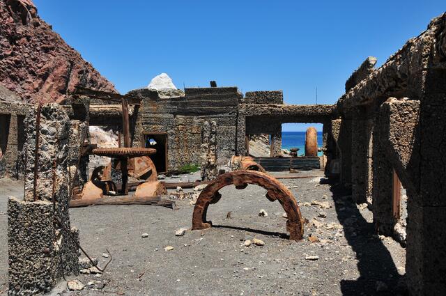 Ruine der Fabrik