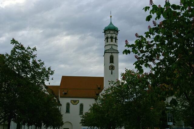 Das Kreuzherrenkloster Memmingen ist ein ehemaliges Kloster der Chorherren vom Heiligen Geist in Memmingen in Bayern
