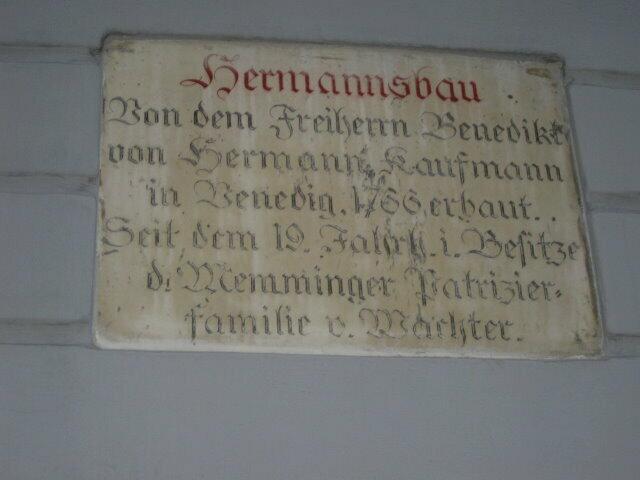 Schild am Hermannsbau