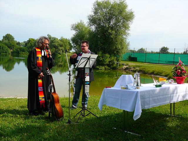 Fezi und Pfarrer Markus bei ihrer wunderbaren Dialogpredigt!