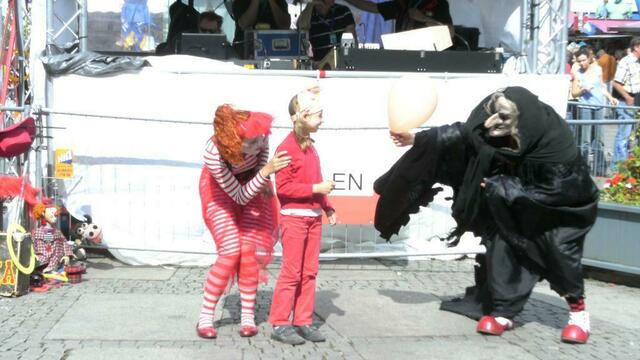 Unterhaltsame Pantomime