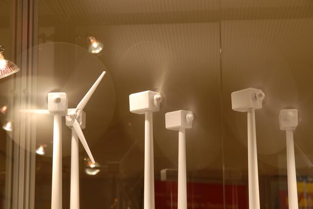 windpark modell mit solar antrieb