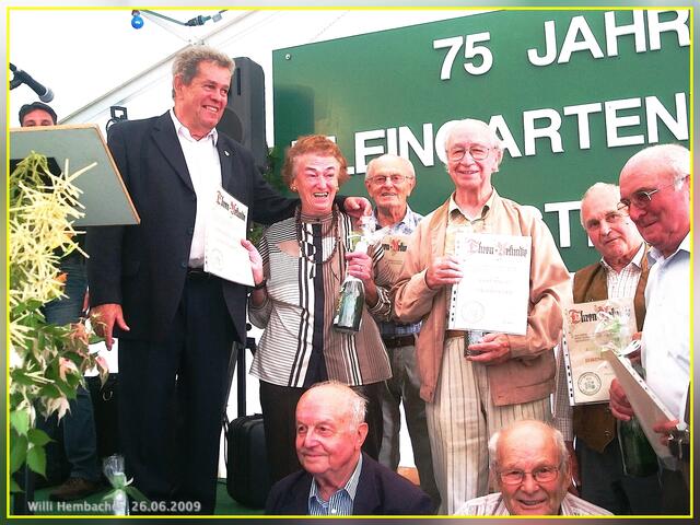 unsere fröhlichen 80 er und somit Ehrenmitglieder des Vereins
