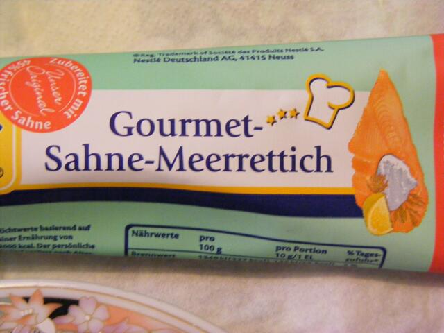 Bitte auf die Eier, drunter nur wenn keine Margarine da ist.