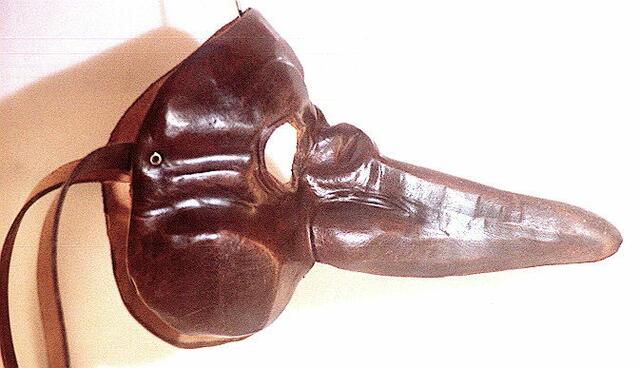 Arlecino, Ledermaske aus der Comedia dell arte