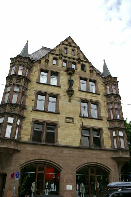 wieder ein gediegenes Bürgerhaus