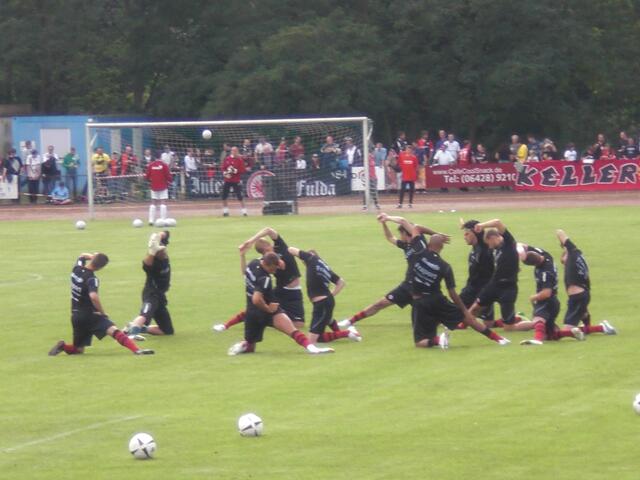 Aufwärmen vor dem Spiel...