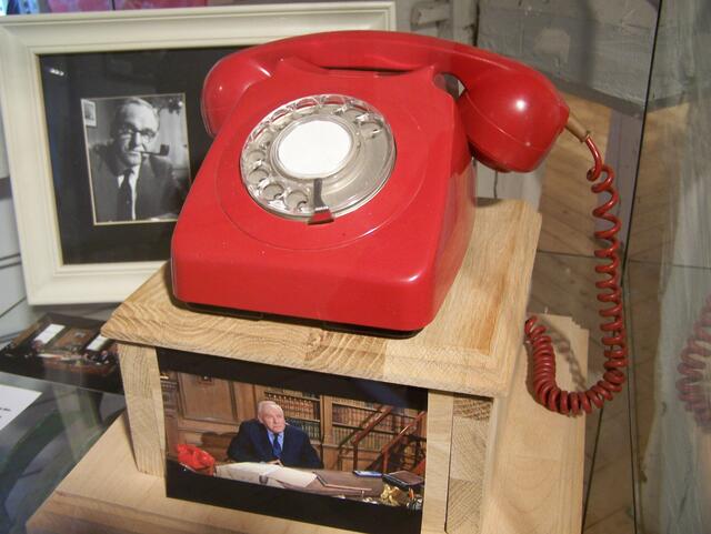 Das rote Telefon